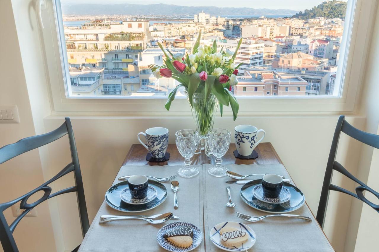Eleventh Floor Suites Cagliari Exteriör bild