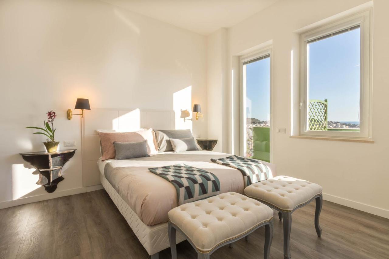 Eleventh Floor Suites Cagliari Exteriör bild