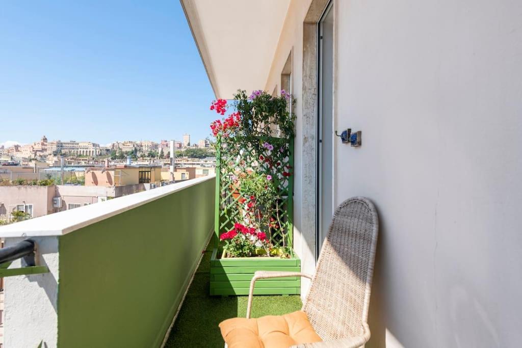 Eleventh Floor Suites Cagliari Exteriör bild